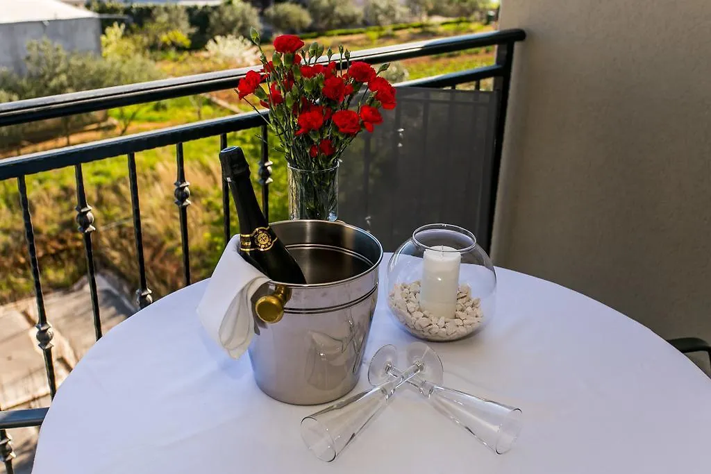 Apartment Wave Trogir 0*,  Croatia